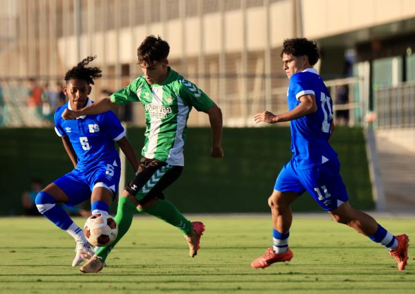 El Salvador vs Betis